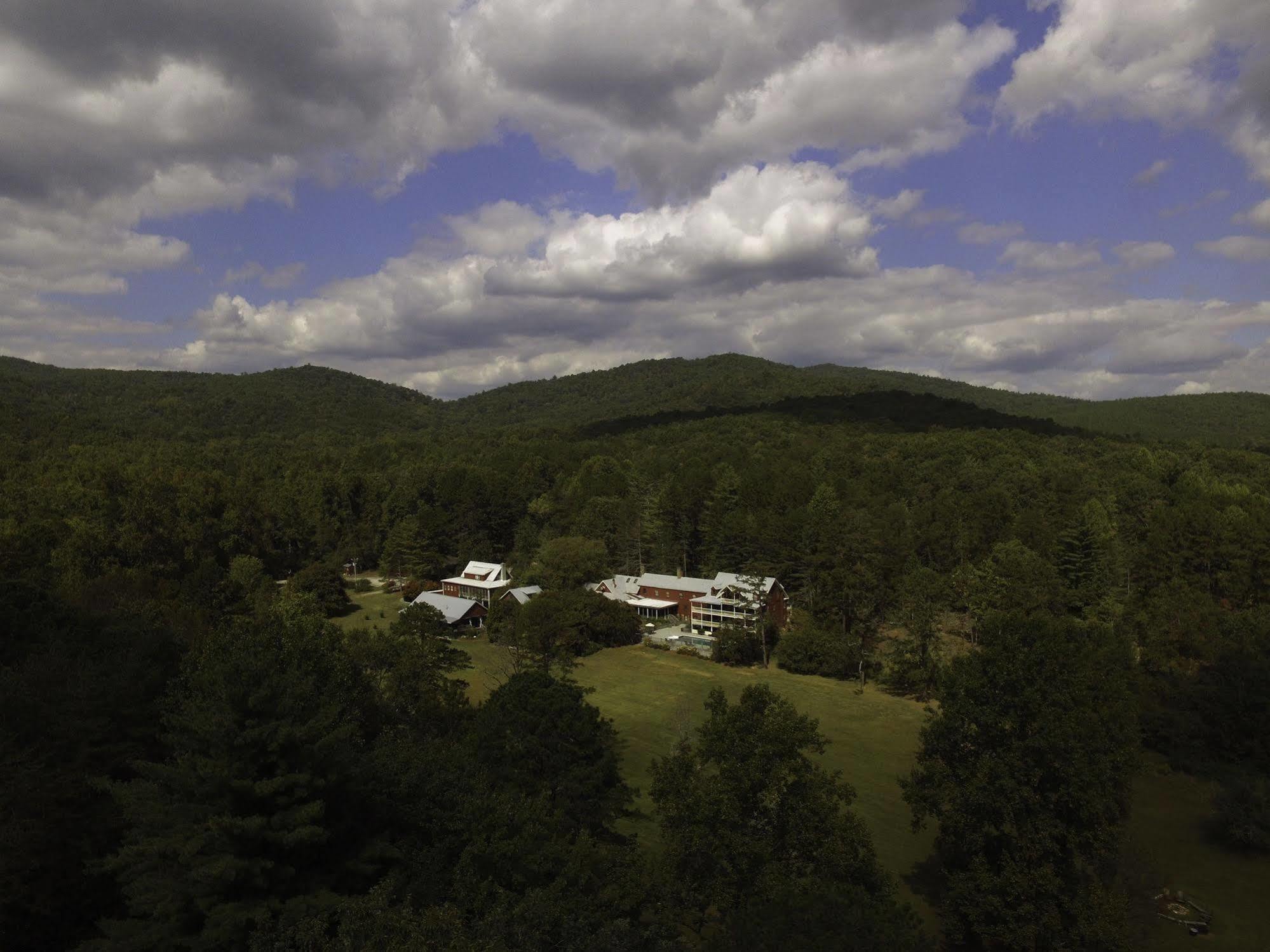 Glen-Ella Springs Hotel & Restaurant Clarkesville Buitenkant foto