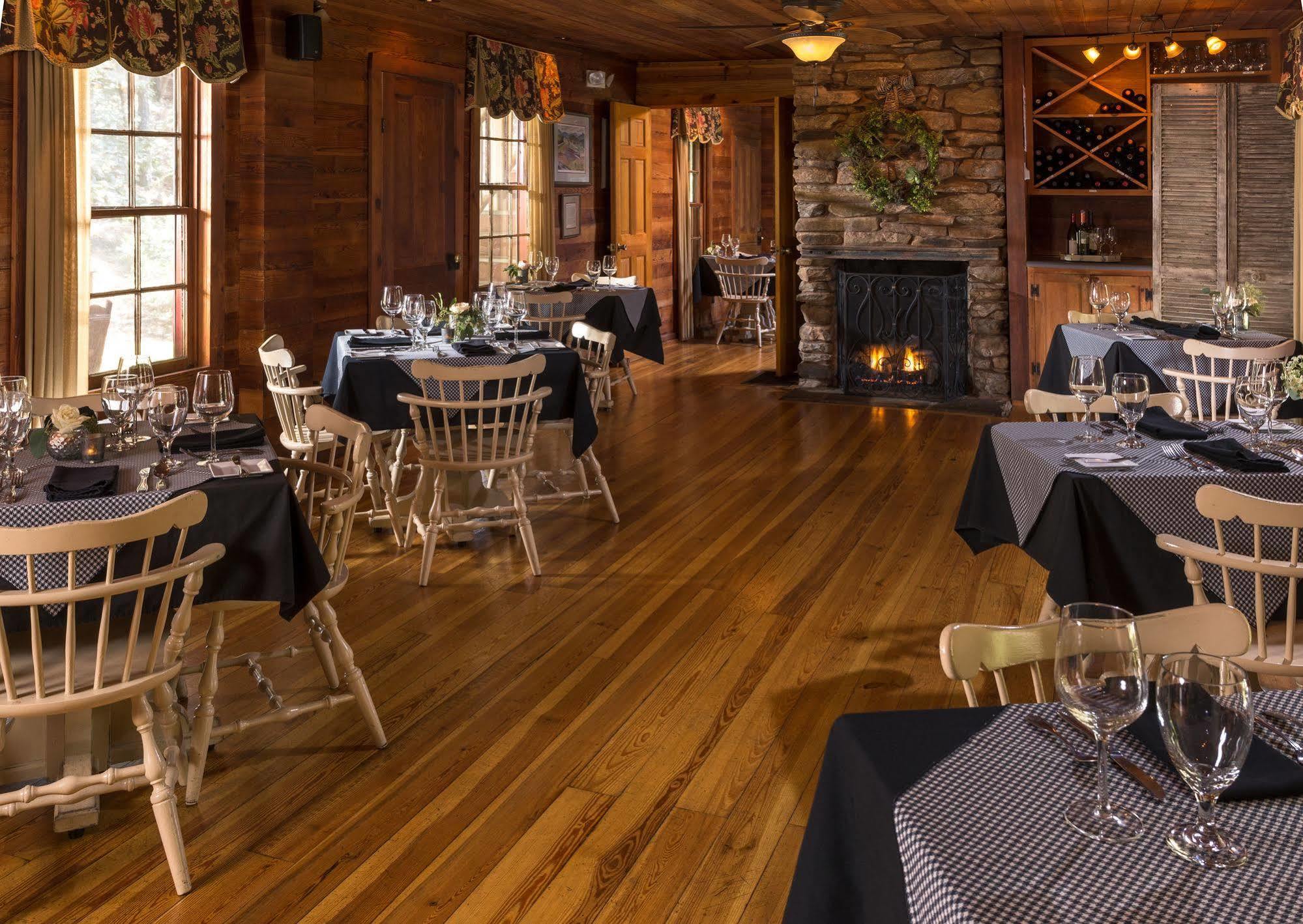 Glen-Ella Springs Hotel & Restaurant Clarkesville Buitenkant foto